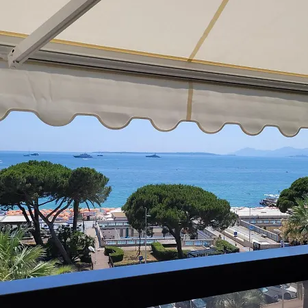 Center Bay T4 Apartament Antibes