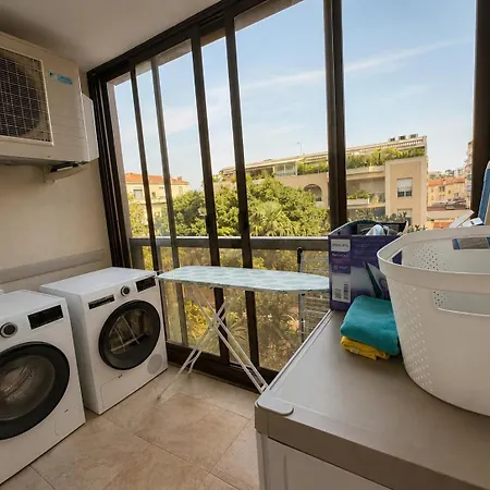 Center Bay T4 * Antibes