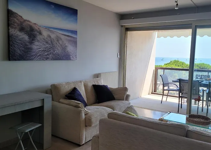 Center Bay T4 * Антиб